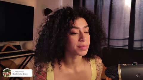 Snapshot of fresatanica chatting on February 7, 12:06 pm Vale online show from February 7, 12:06 pm