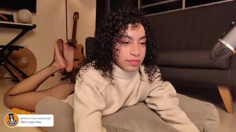 Snapshot of fresatanica chatting on March 7, 2:46 am Vale online show from March 7, 2:46 am