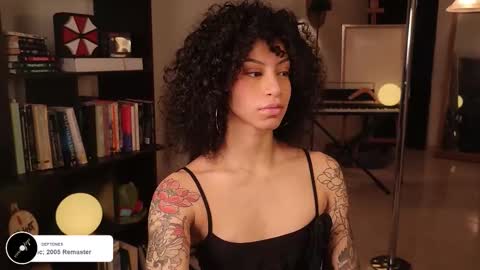 Vale online show from March 25, 2:29 am