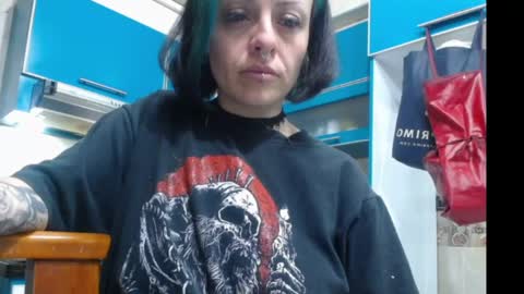 freyaa_sorceress online show from February 23, 5:12 am