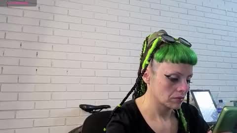 freyaa_sorceress online show from October 16, 2:22 am