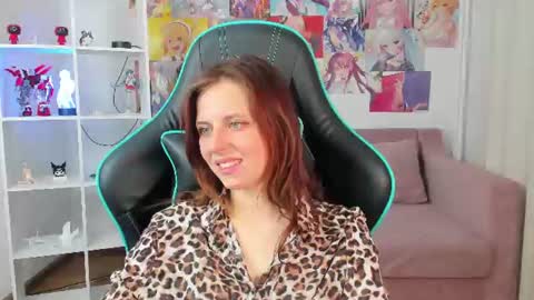 FreyaVeys online show from June 21, 9:16 am