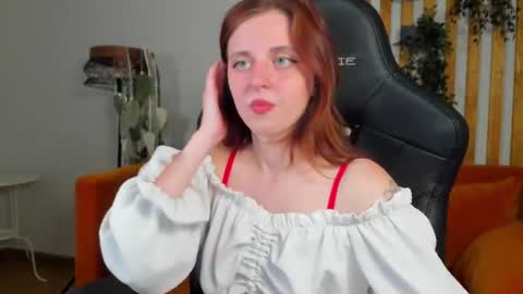 FreyaVeys online show from July 4, 5:11 am