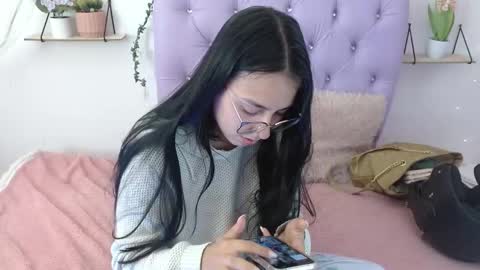 Freyja online show from September 21, 3:21 am