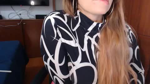 FREYJA LOREN online show from October 2, 10:41 pm