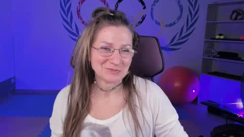 Frida Tander online show from February 10, 3:32 pm