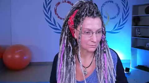 Frida Tander online show from September 29, 3:11 pm