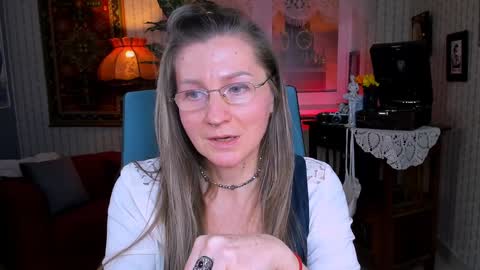 Frida Tander online show from February 6, 12:15 pm