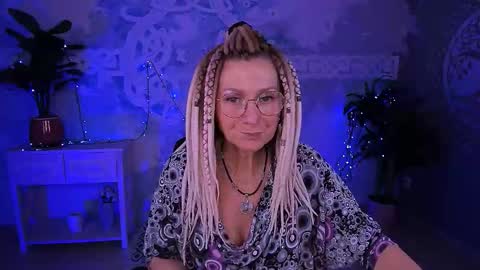 Frida Tander online show from March 27, 7:14 am