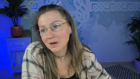 Frida Tander online show from March 7, 8:44 pm