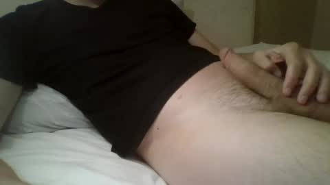 friendly_frank_18 online show from May 2, 11:32 pm