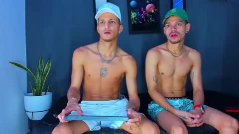 Snapshot of friendsofeverything_ chatting on February 22, 11:46 am Adam y pitter online show from February 22, 11:46 am