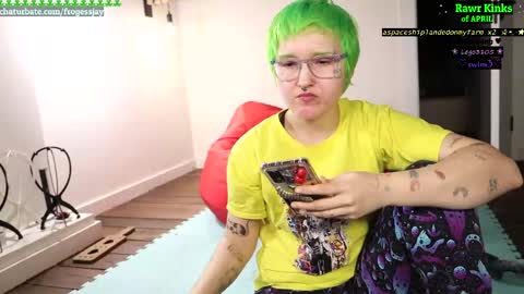   Jaywise Frogfoot  online show from April 9, 8:36 pm