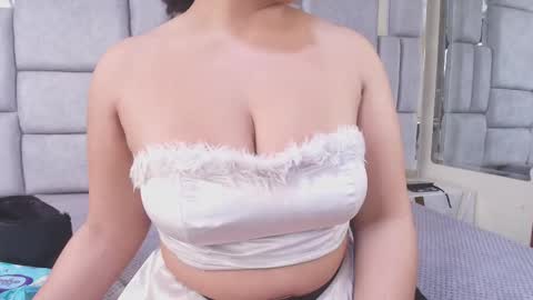 Frreya  online show from December 16, 8:26 pm