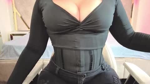 Frreya  online show from November 23, 3:37 am