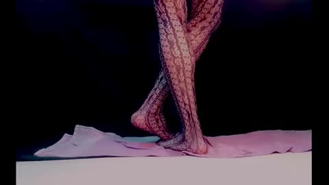 Snapshot of frys96 chatting on September 25, 9:27 am frys96 online show from September 25, 9:27 am