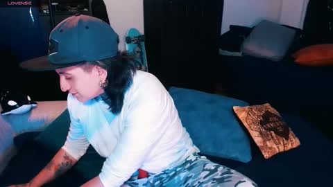          HEHIM  online show from October 1, 2:32 am