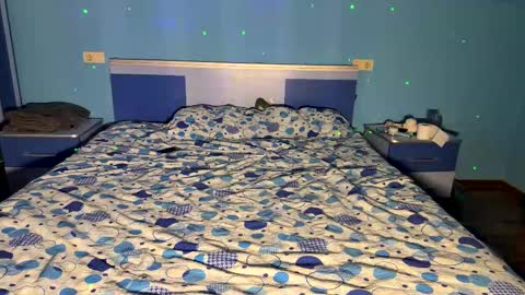 fuckcuple2 online show from November 20, 6:05 pm