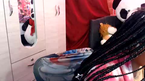 Mia and Gary  online show from March 19, 1:44 am