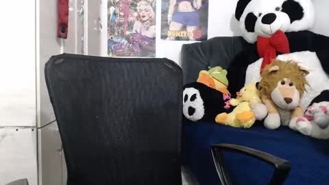 Mia and Gary  online show from September 19, 2:48 am