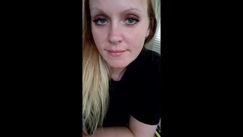 fuckroundfindout513116 online show from March 22, 10:36 pm