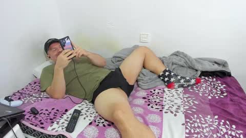 Snapshot of fuckynations chatting on January 12, 9:51 pm Fuckdirtymen online show from January 12, 9:51 pm