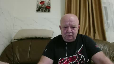 fullballs6 online show from March 1, 3:22 am