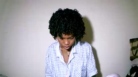 fyah1027 online show from December 15, 2:18 am