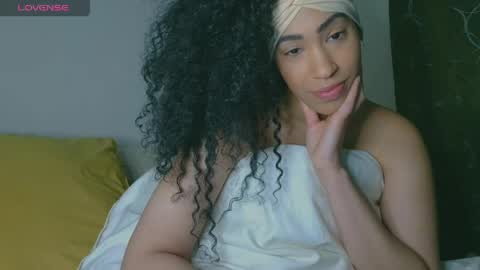 Gabbii Cakez online show from June 6, 8:37 pm