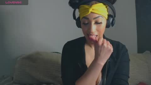 Gabbii Cakez online show from May 30, 8:35 am