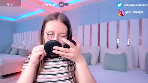 Gabi  online show from March 27, 5:25 pm