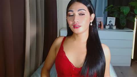 gabriela_deluxe online show from February 17, 6:40 pm