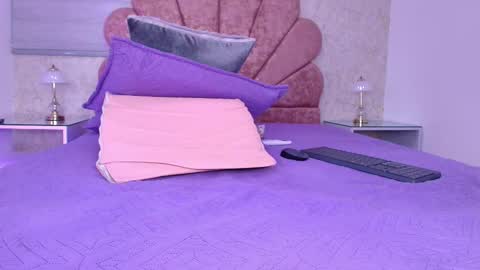 gabriela online show from February 11, 8:01 pm