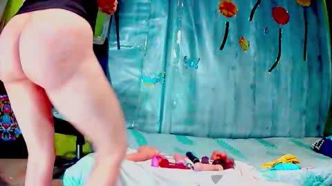 Gabriella Lopez online show from February 9, 1:04 pm