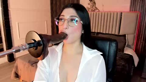 Gabriela Kassi online show from September 9, 1:33 pm