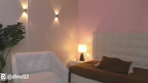 Gabriella online show from November 13, 9:39 pm