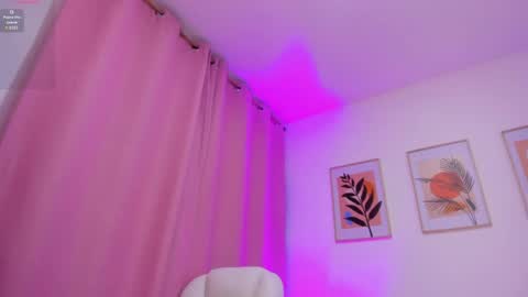 gaby online show from April 14, 7:17 pm