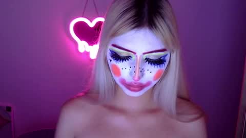 gabygumms online show from April 16, 12:16 pm