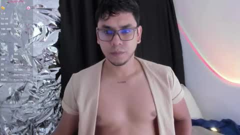 Snapshot of gadiel_edric chatting on October 22, 3:42 am Gadiel online show from October 22, 3:42 am