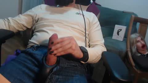 Snapshot of gag0nmyc0ck chatting on January 18, 1:08 am your master online show from January 18, 1:08 am