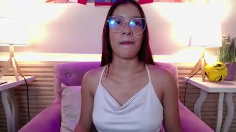 Briana  online show from June 21, 2:18 am
