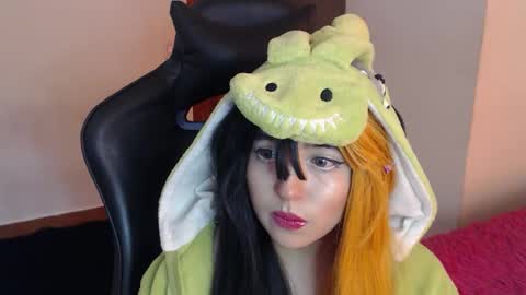 Kate 3 online show from May 5, 8:03 pm