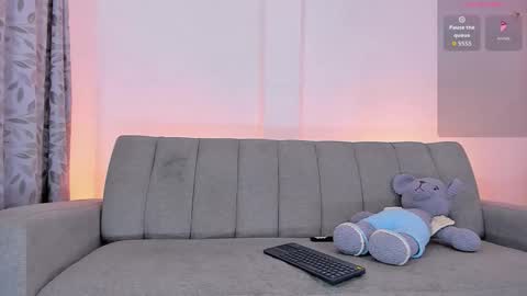 gal_stone_ online show from February 28, 4:16 am