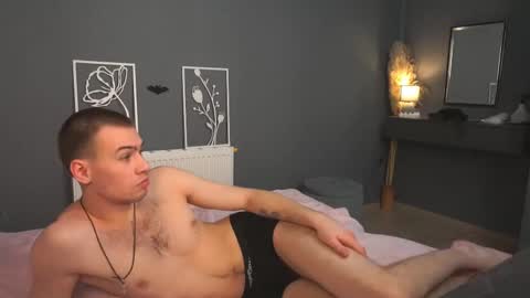 Max and Eva online show from February 20, 6:19 am