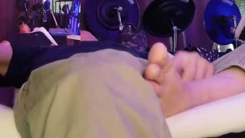 garnettrobert438 online show from July 10, 7:07 pm