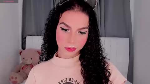 Vnecis Marn online show from September 25, 5:20 pm