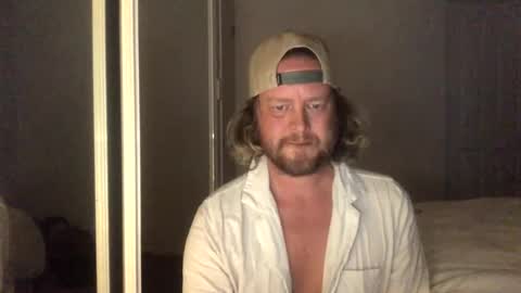 gcsurfer81 online show from October 29, 7:32 am