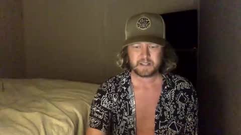 gcsurfer81 online show from September 24, 8:32 am