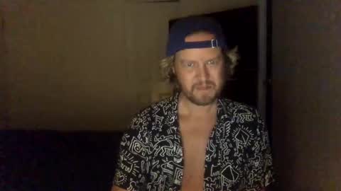 gcsurfer81 online show from March 10, 8:17 am