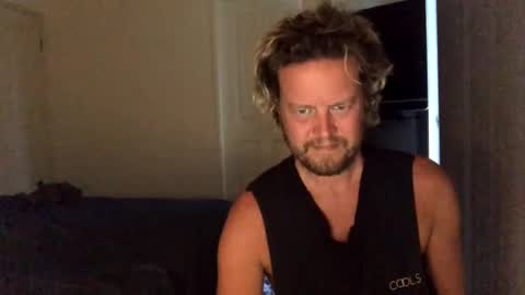 gcsurfer81 online show from January 29, 7:46 am